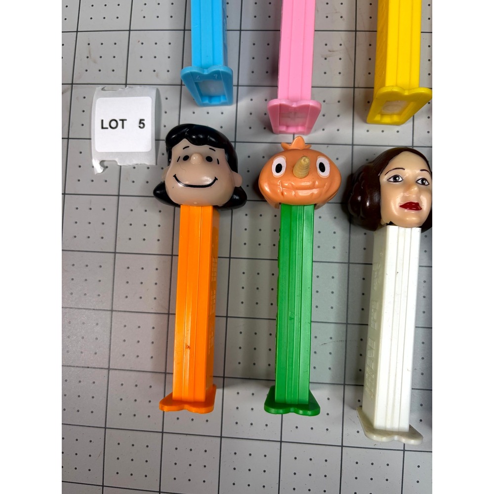 Vintage PEZ Dispensers Lot of 10 Disney Star Wars Looney Tunes Peanuts - Picture 5 of 5